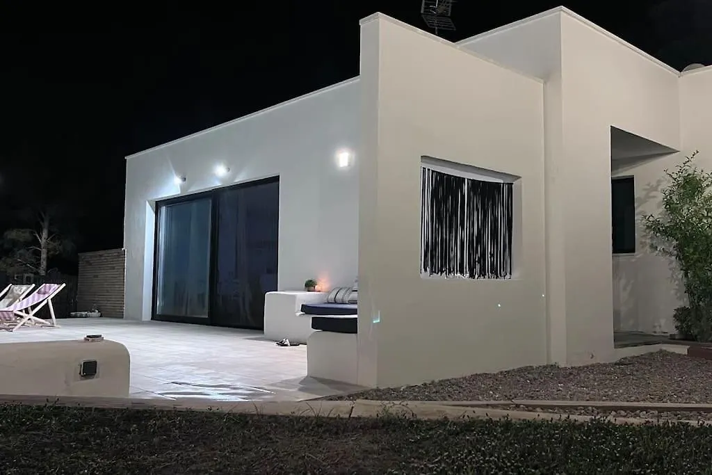 Villa Mediterranean, Piscina Privada, Barbacoa. カラファット 別荘